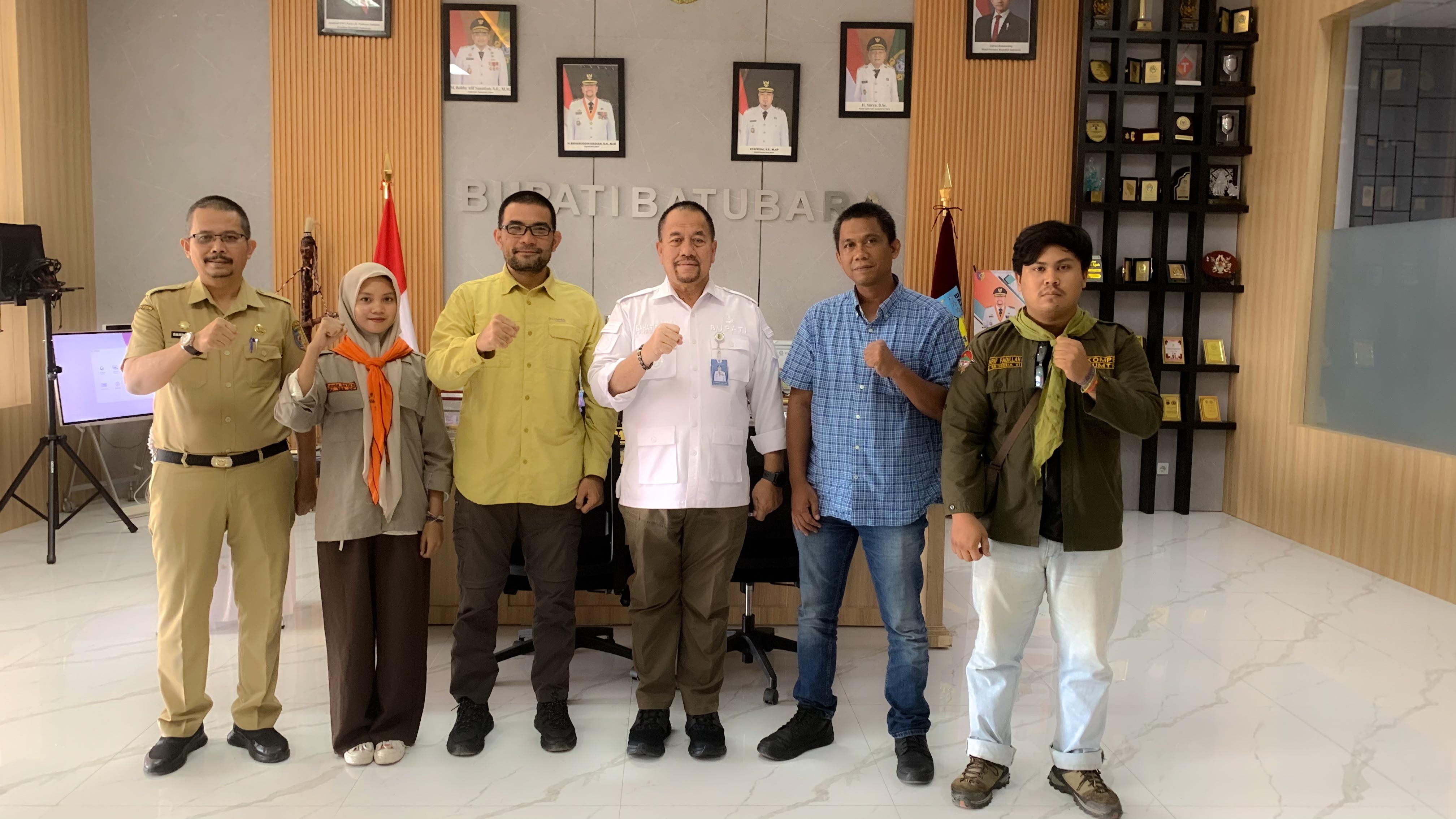 https://injiwarrior.com/Batu Bara Sambut Hari Kelautan 2026: Tanam Mangrove, Pulihkan Terumbu Karang